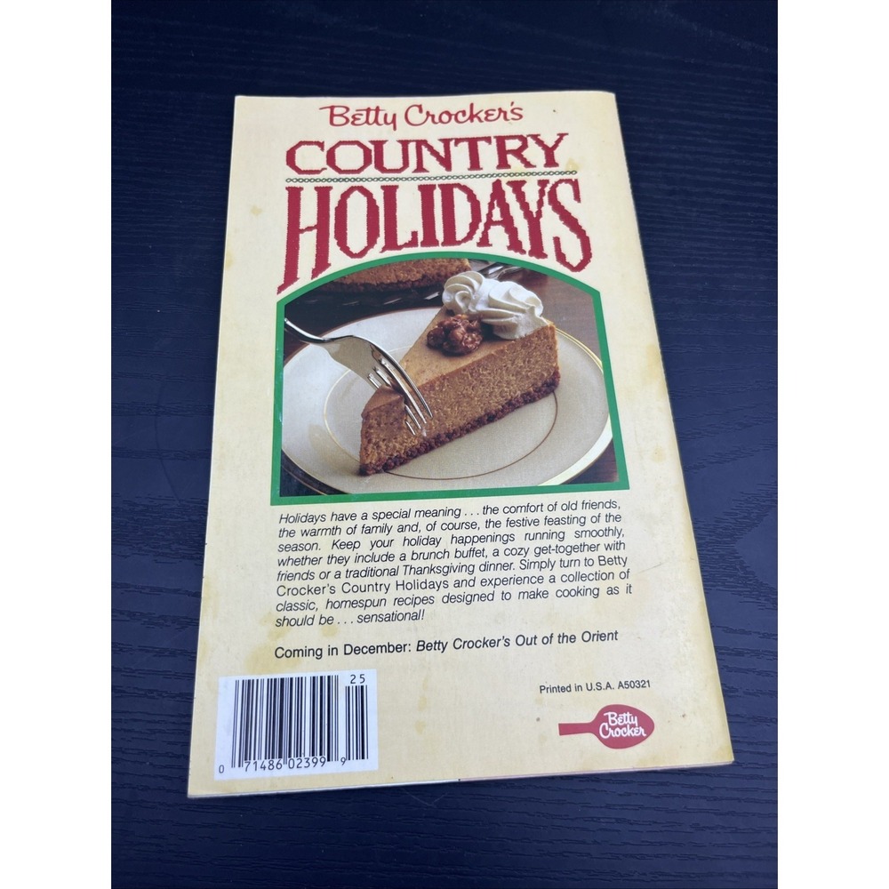 Betty Crocker Country Holidays Cookbook Recipes Baking Christmas Thanksgiving - Picture 2 of 10